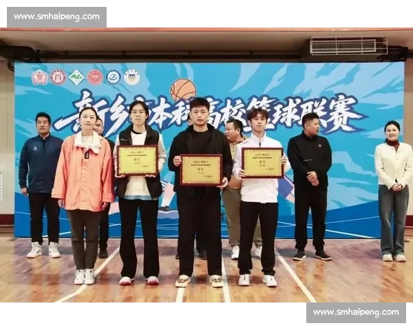 精彩瞬间回顾：篮球赛场上的激烈对决与高光时刻 - 副本