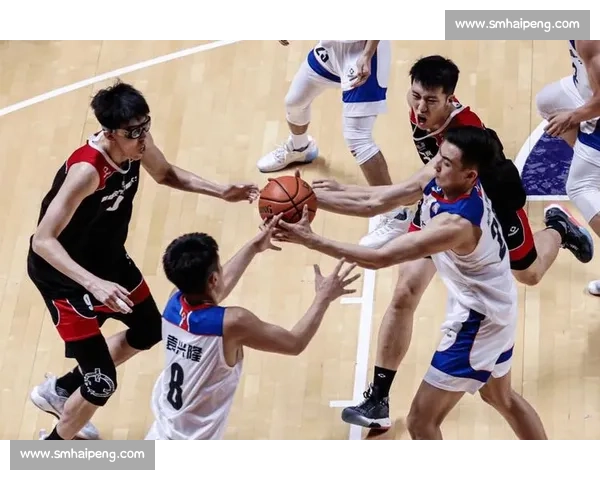 篮球淘汰赛激烈开战 强队争锋谁能笑到最后勇夺冠军 - 副本