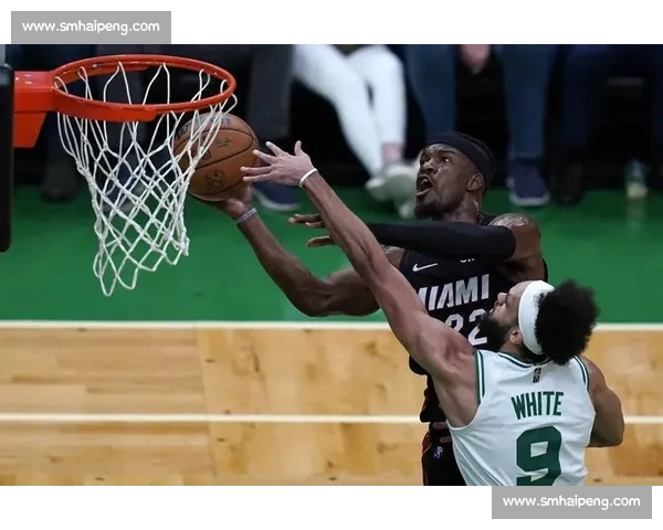 篮球赛场数据深度解析与球员表现趋势全面剖析 - 副本